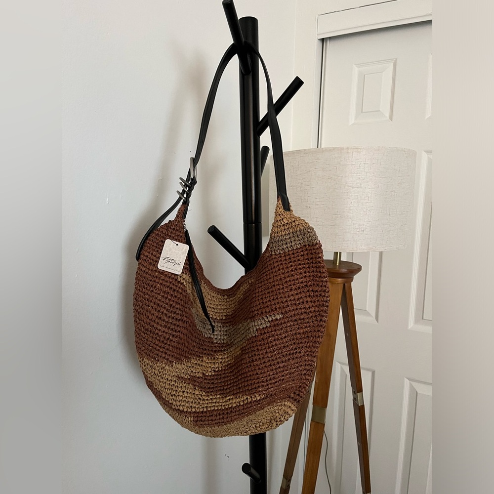 Free People woven crescent hobo bag brown beige black leather shoulder strap - Picture 8 of 11